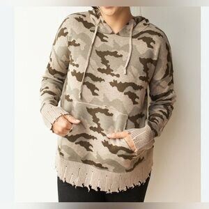 Fate Camoflage Multicolor Distressed Kangaroo Pocket Pullover Hoodie Sz S